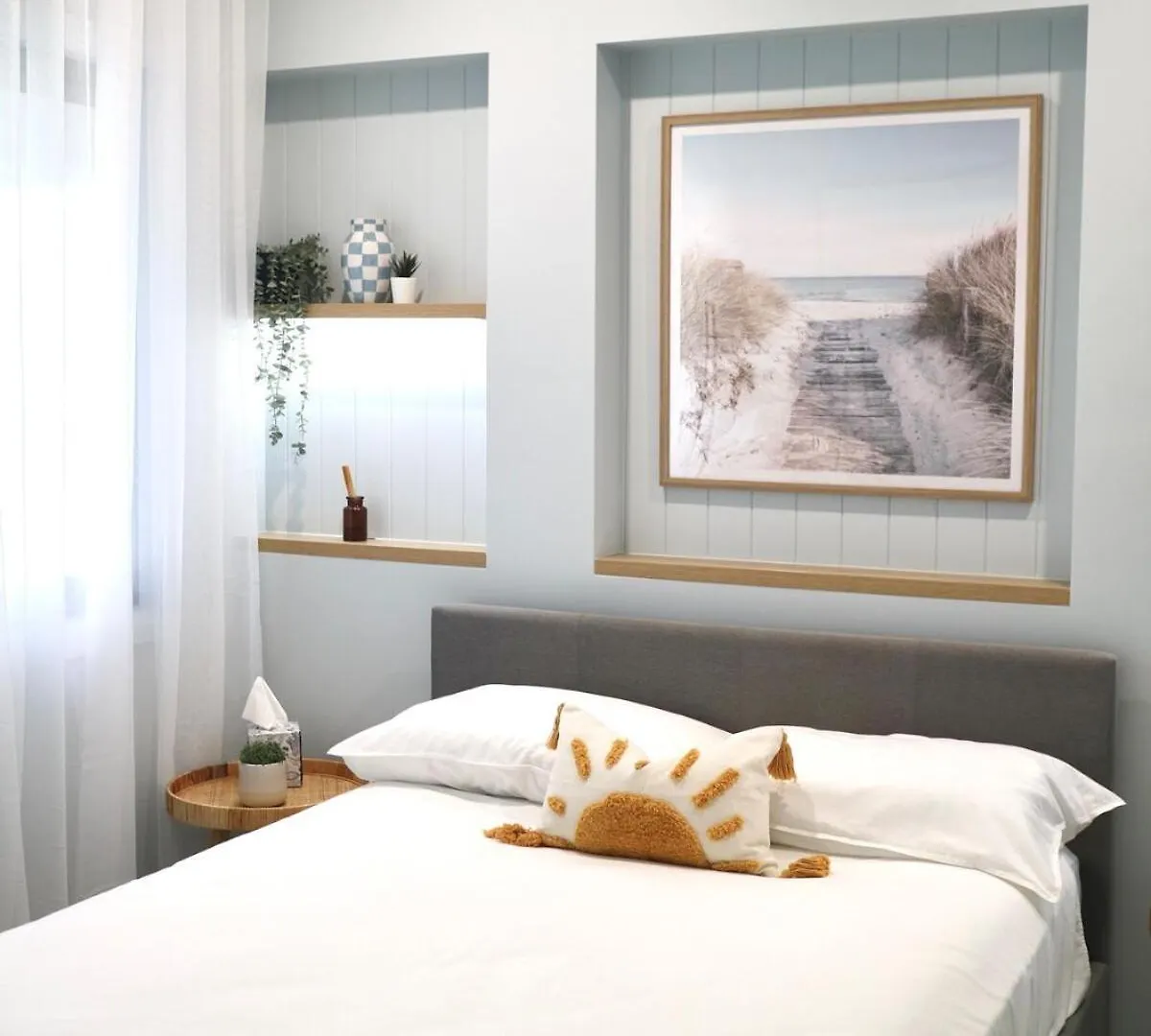 Newly Renovated, Walk To Beach, Jump In Pool Gold Coast Apartment